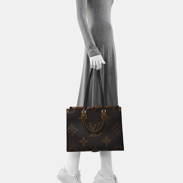 ONTHEGO MM Lona Monogram Revestida Marrón