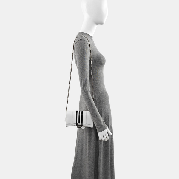 Authenticated pre-owned Hourglass Calfskin White - Shoulder Bag at Looply