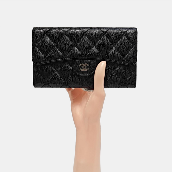 Authenticated pre-owned CLASSIC FLAP Quilted Grained Calfskin Black - Shoulder Bag at Looply