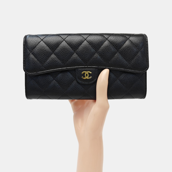 CLASSIC FLAP Mini Quilted Grained Calfskin Black Wallet
