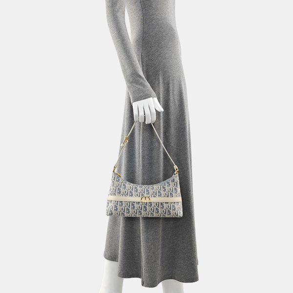 30 Montaigne Mini Oblique Canvas Blue