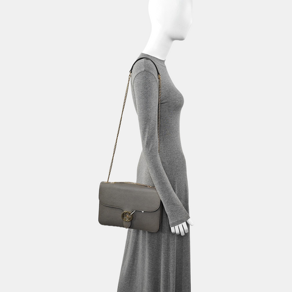 Interlocking G Large Calfskin Gray