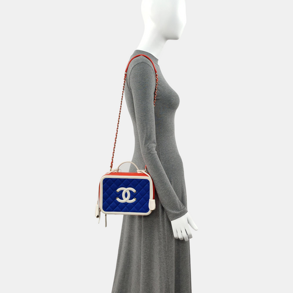 Authenticated pre-owned FILIGREE Small Quilted Grained Calfskin Blue - Shoulder Bag at Looply