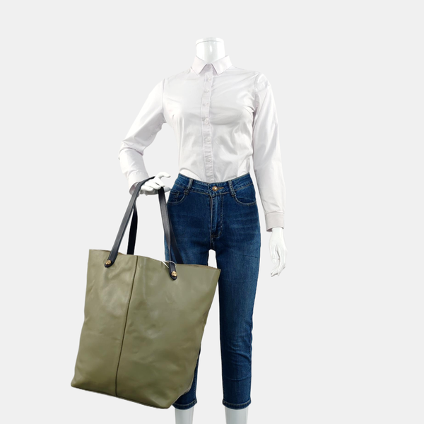 Calfskin Bucket Bag Medium Green