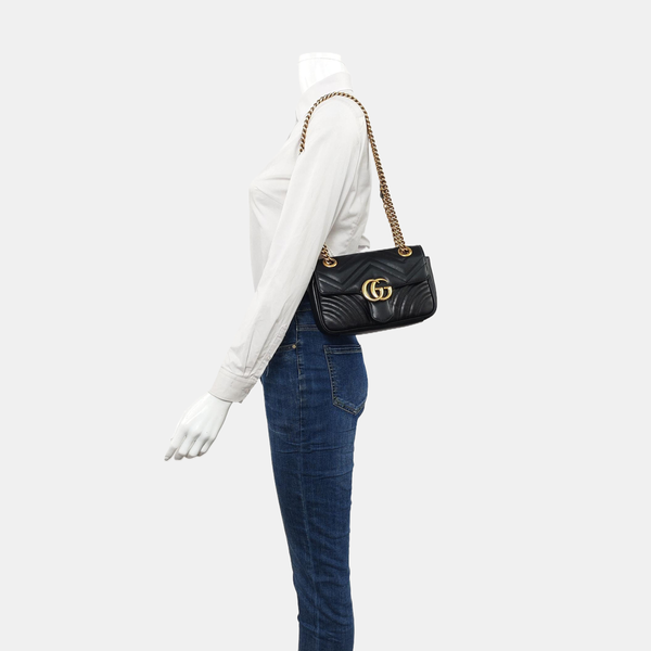 GG Marmont Small Quilted Calfskin Black