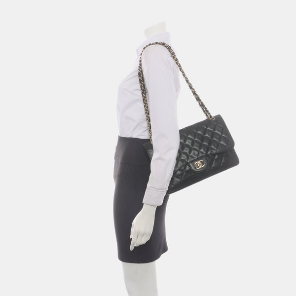 CLASSIC FLAP Jumbo Quilted Grained Calfskin Black