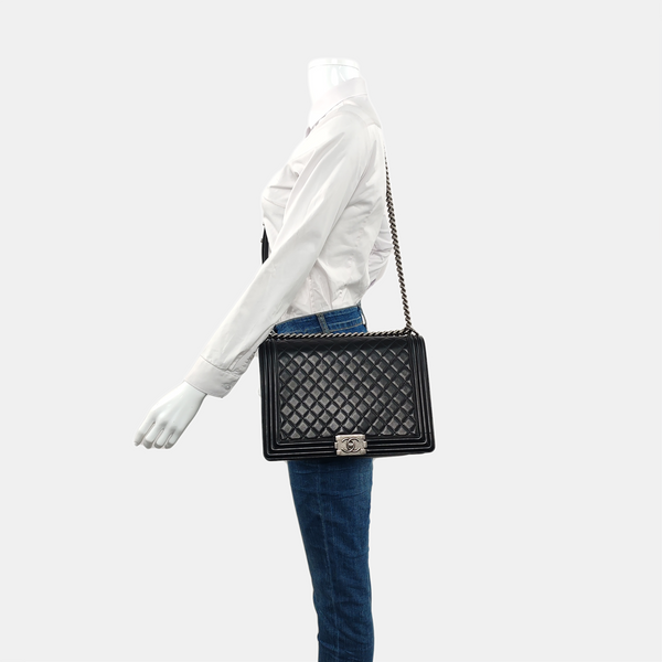 BOY CHANEL Maxi Quilted Lambskin Black