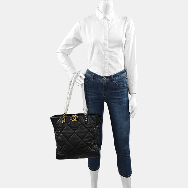 CHANEL 19 Large Quilted Lambskin Black