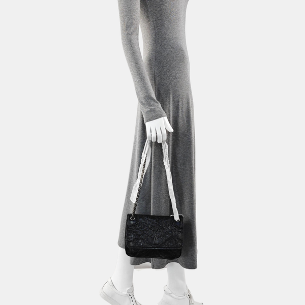 NIKI Small Chevron Calfskin Black