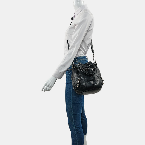 Pompon Bag Calfskin Black