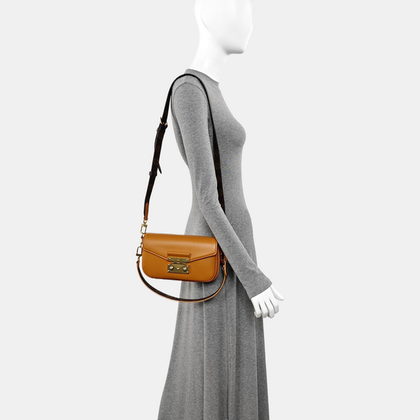 SWING Monogram Calfskin Brown