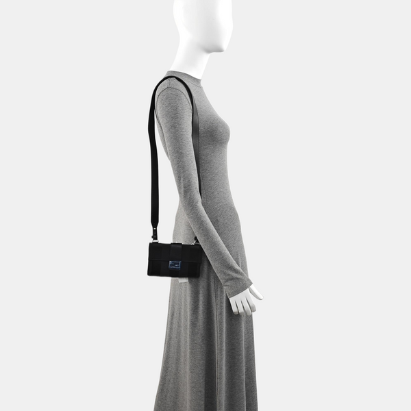 Authenticated pre-owned Baguette Fabric Black - Shoulder Bag at Looply