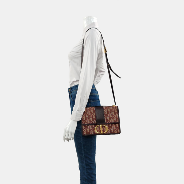 30 Montaigne Oblique Canvas Red