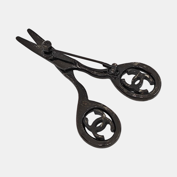 Metal Gray Brooch