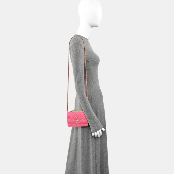 Quilted Lambskin Shoulder Bag Red