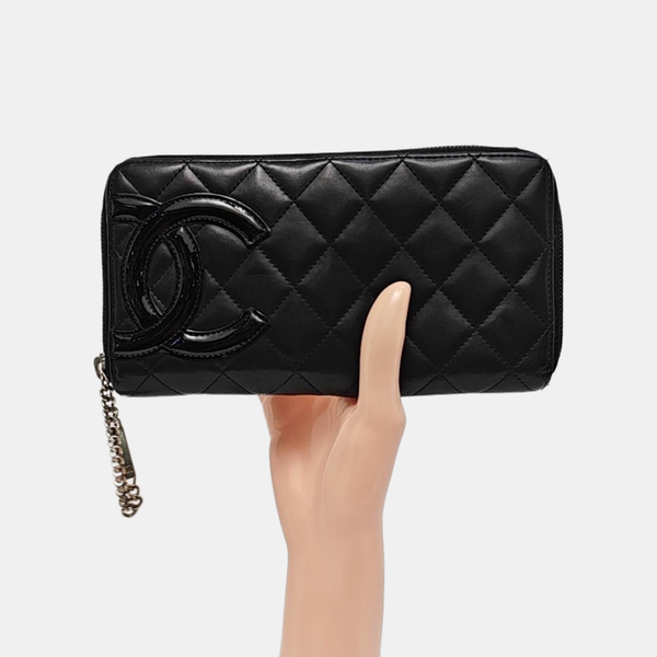 Authenticated pre-owned CAMBON Quilted Calfskin Black - Clutch at Looply