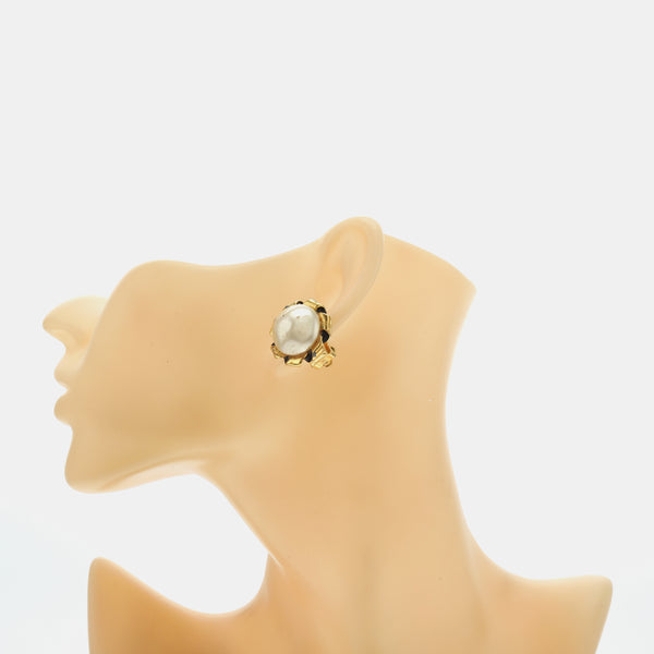 Metal Gold Clip On Earrings