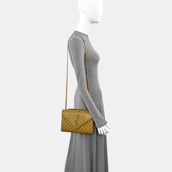 ENVELOPE Medium Quilted Calfskin Brown