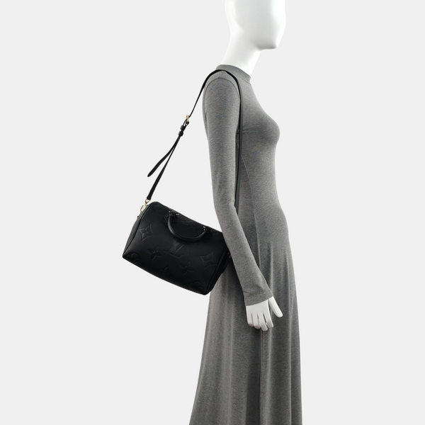 Authenticated pre-owned SPEEDY 25 Monogram Calfskin Black - Shoulder Bag at Looply