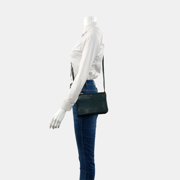 Authenticated pre-owned TRIO Small Lambskin Green - Shoulder Bag at Looply