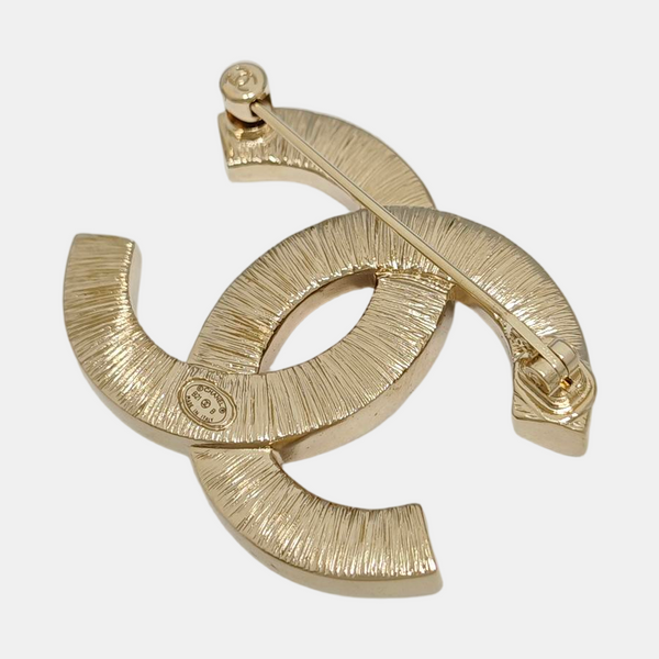 CC Logo Metal Gold Brooch