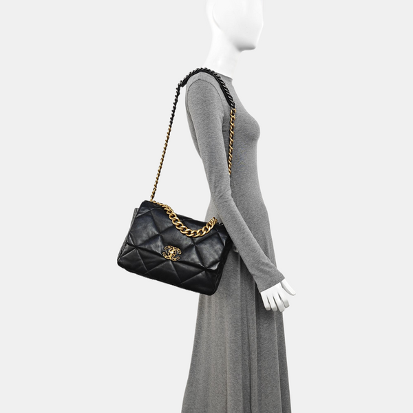 CHANEL 19 Large Quilted Lambskin Black
