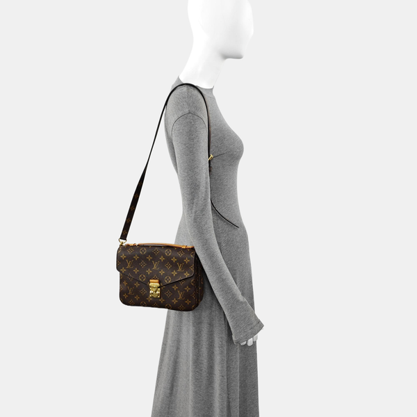MÉTIS MM Monogram Coated Canvas Brown