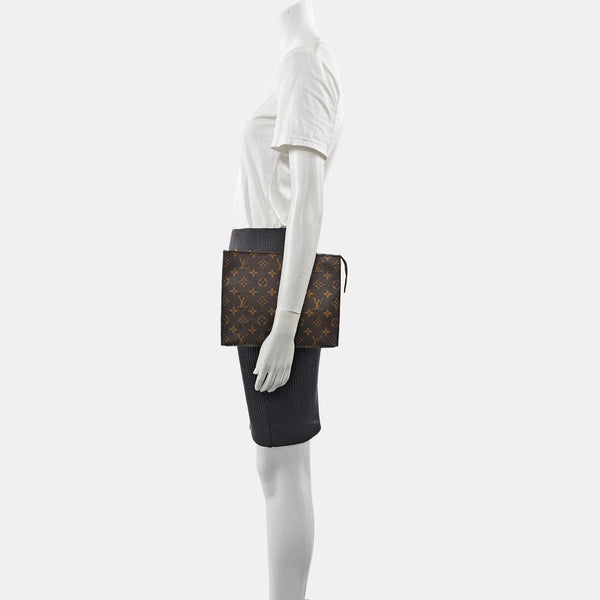 TOILET POCKET 26 Monogram Coated Canvas Brown