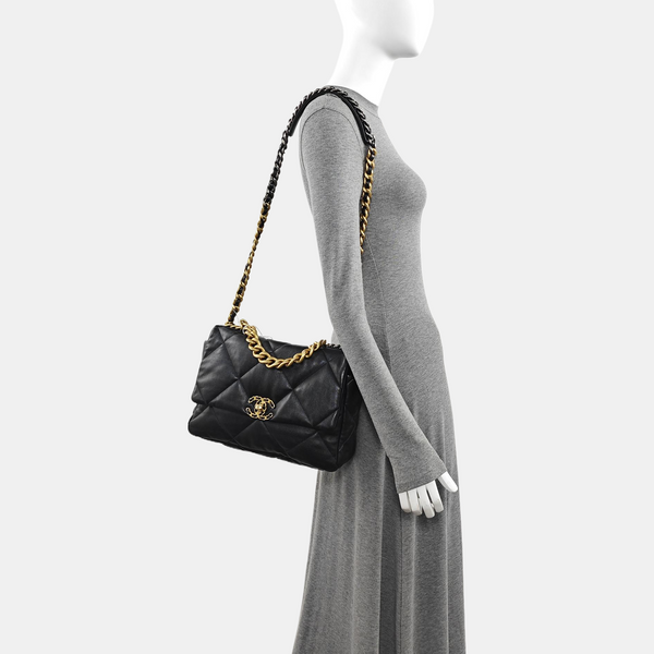 CHANEL 19 Large Quilted Lambskin Black