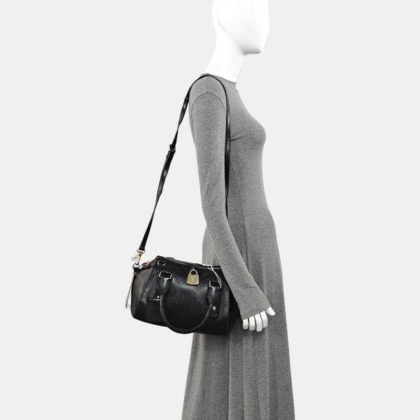 Calfskin Shoulder Bag Medium Black