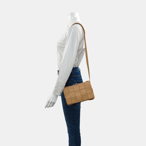 Cassette Medium Lambskin Beige