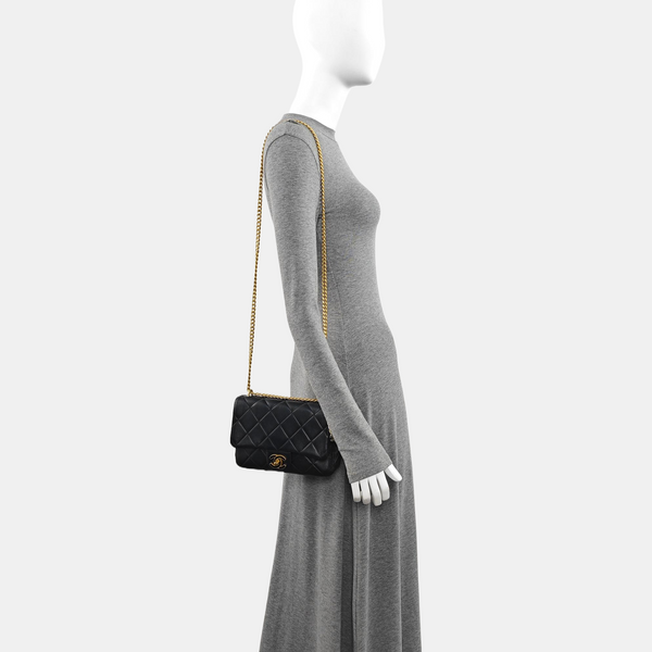 Quilted Calfskin Shoulder Bag Black