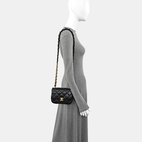 Quilted Lambskin Shoulder Bag Black