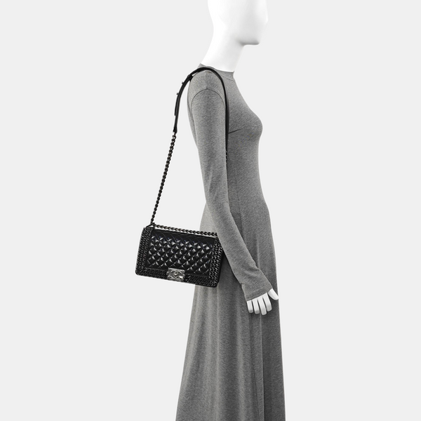Authenticated pre-owned BOY CHANEL Medium Quilted Calfskin Black - Shoulder Bag at Looply