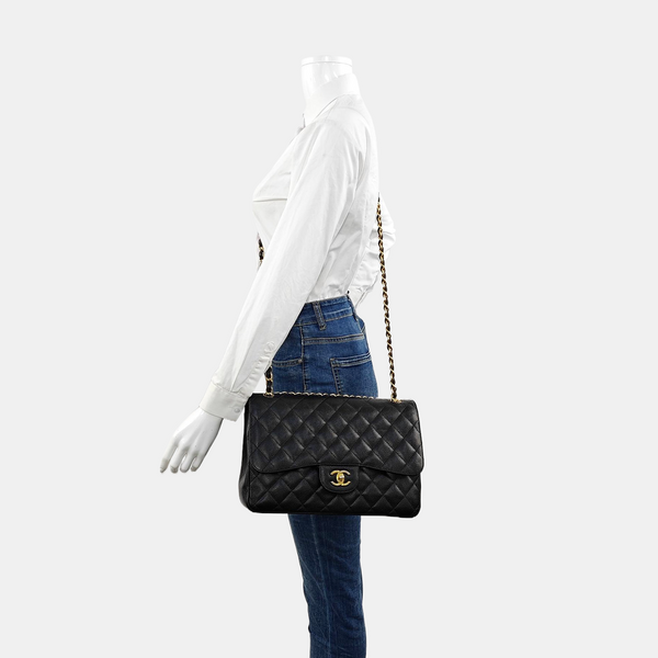 CLASSIC FLAP Jumbo Quilted Grained Calfskin Black