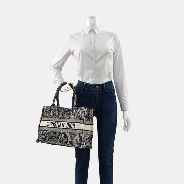 Book Tote Medium Canvas Blue