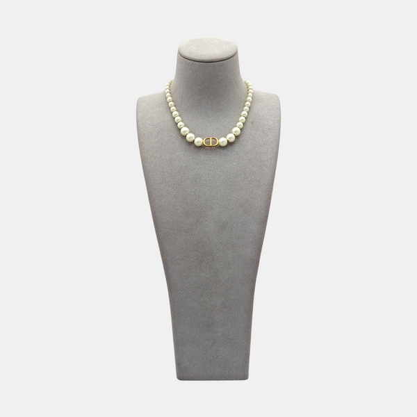 30 Montaigne Metal Gold Necklace
