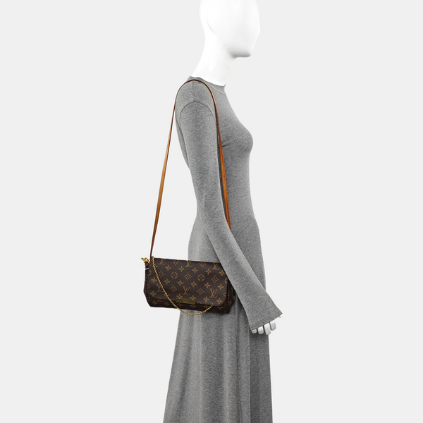 FAVORITE MM Monogram Coated Canvas Brown