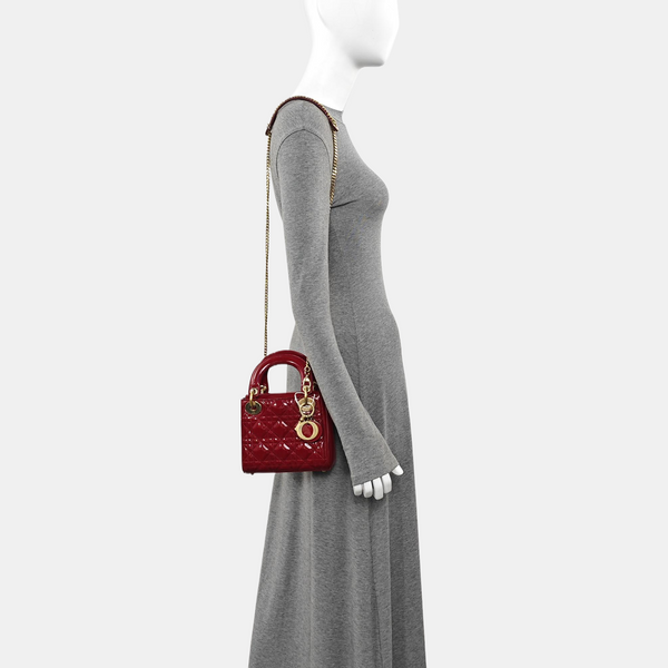 Lady Dior Mini Piel Charol Acolchada Roja