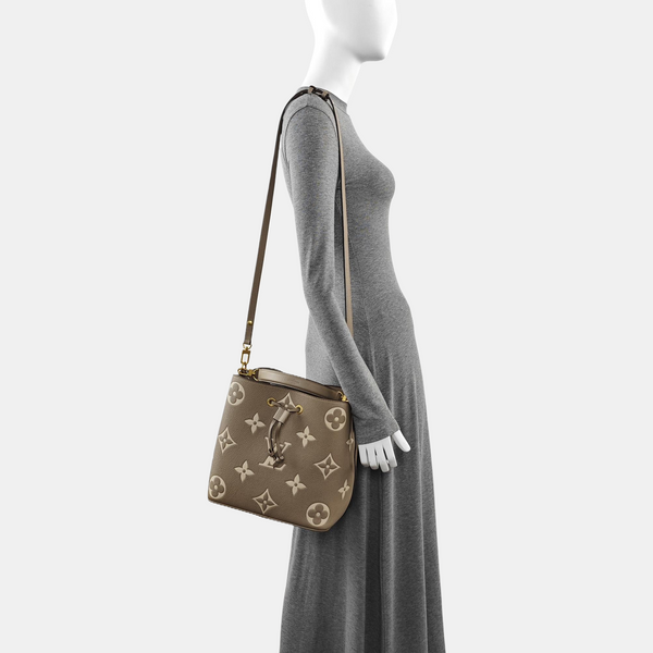 NÉONOÉ MM Calfskin Gray