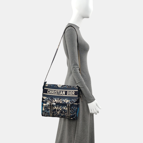 Authenticated pre-owned Diorcamp Fabric Blue - Crossbody Bag at Looply