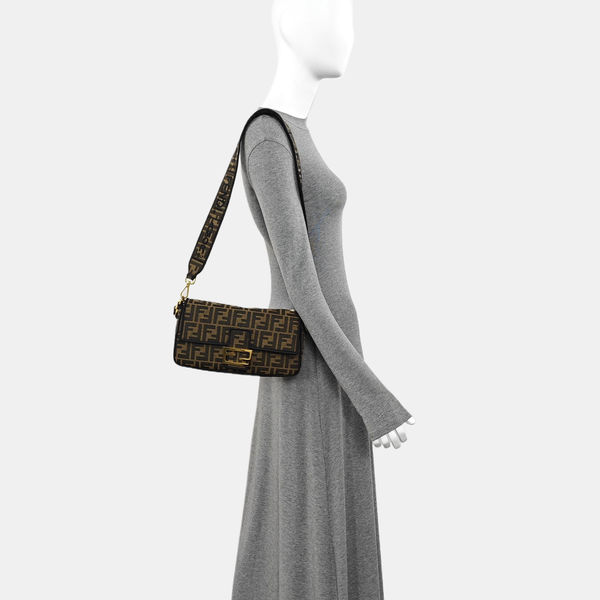 Bolso baguete de lona mediana marrón