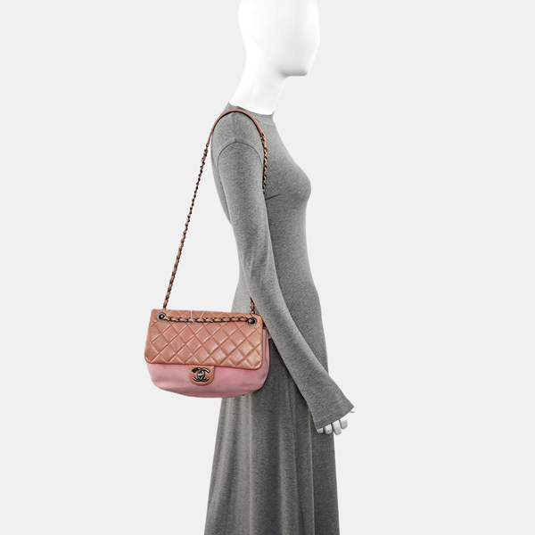 CLASSIC FLAP Medium Quilted Calfskin Pink