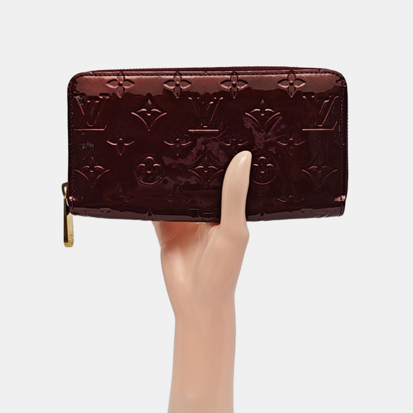 ZIPPY Calfskin Purple Wallet