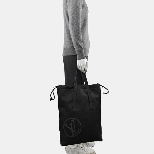 CABAS LIGHT Monogram Calfskin Black