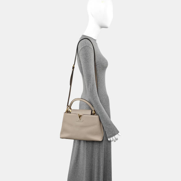 CAPUCINES MM Calfskin Gray