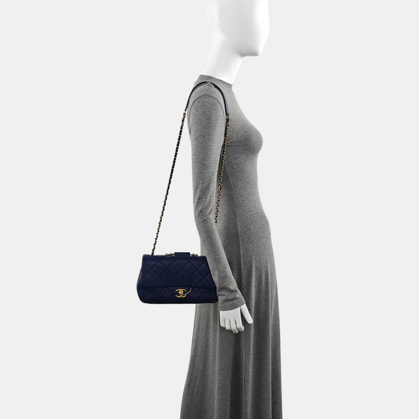 IN THE LOOP Quilted Lambskin Blue