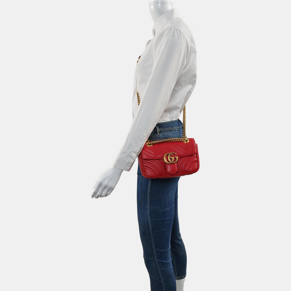 Authenticated pre-owned GG Marmont Small Quilted Calfskin Red - Crossbody Bag at Looply