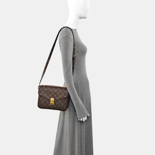 MÉTIS MM Monogram Coated Canvas Brown