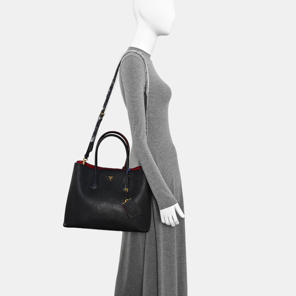 Double Medium Saffiano Calfskin Black